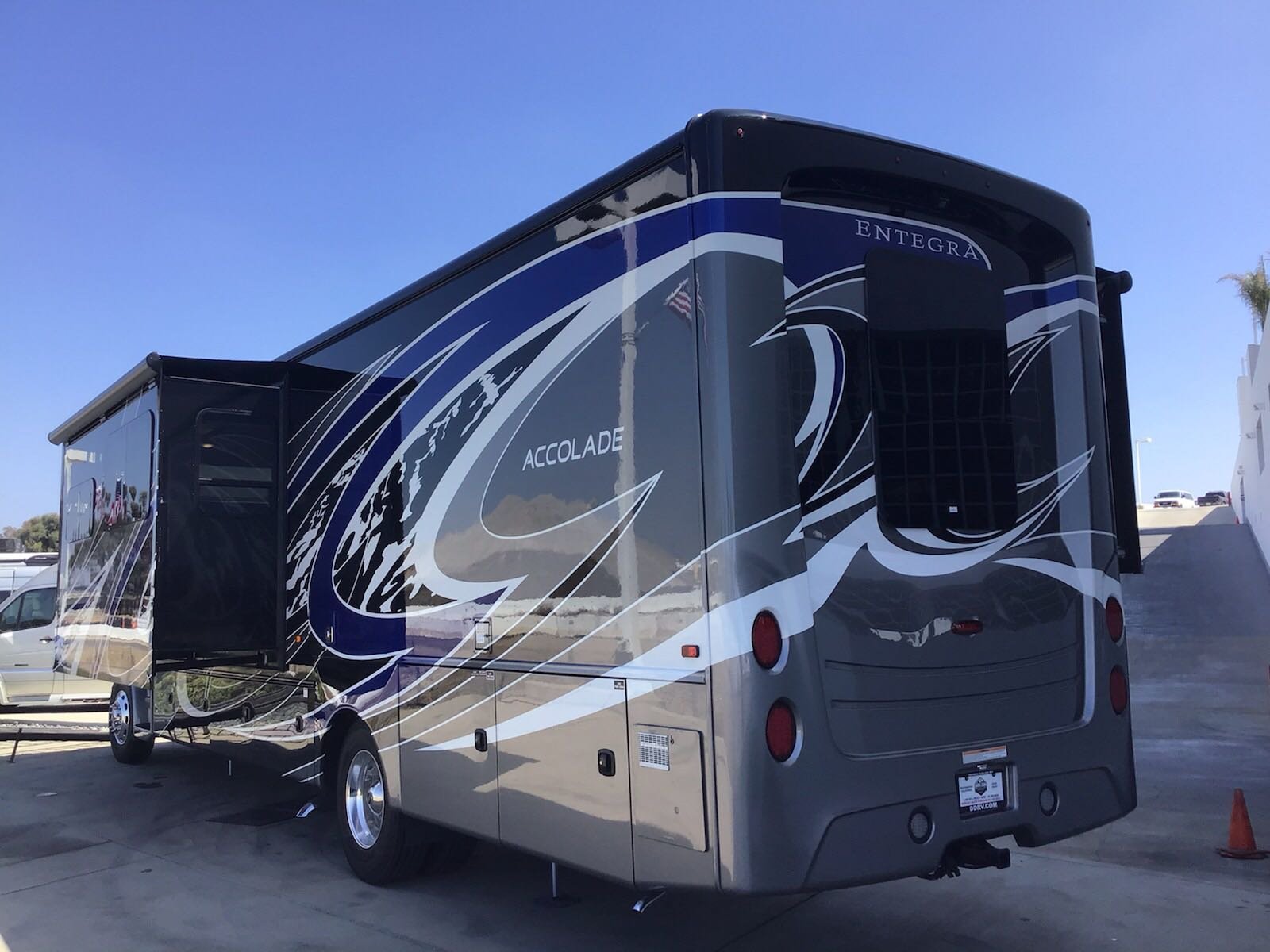 New 2020 ENTEGRA ACCOLADE 37TS MH in Boise #EGL004 | Dennis Dillon RV ...