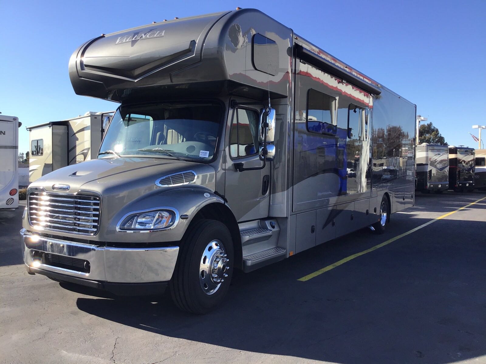 New 2019 RENEGADE VALENCIA 38BB MH in Boise #RGK040 | Dennis Dillon RV ...