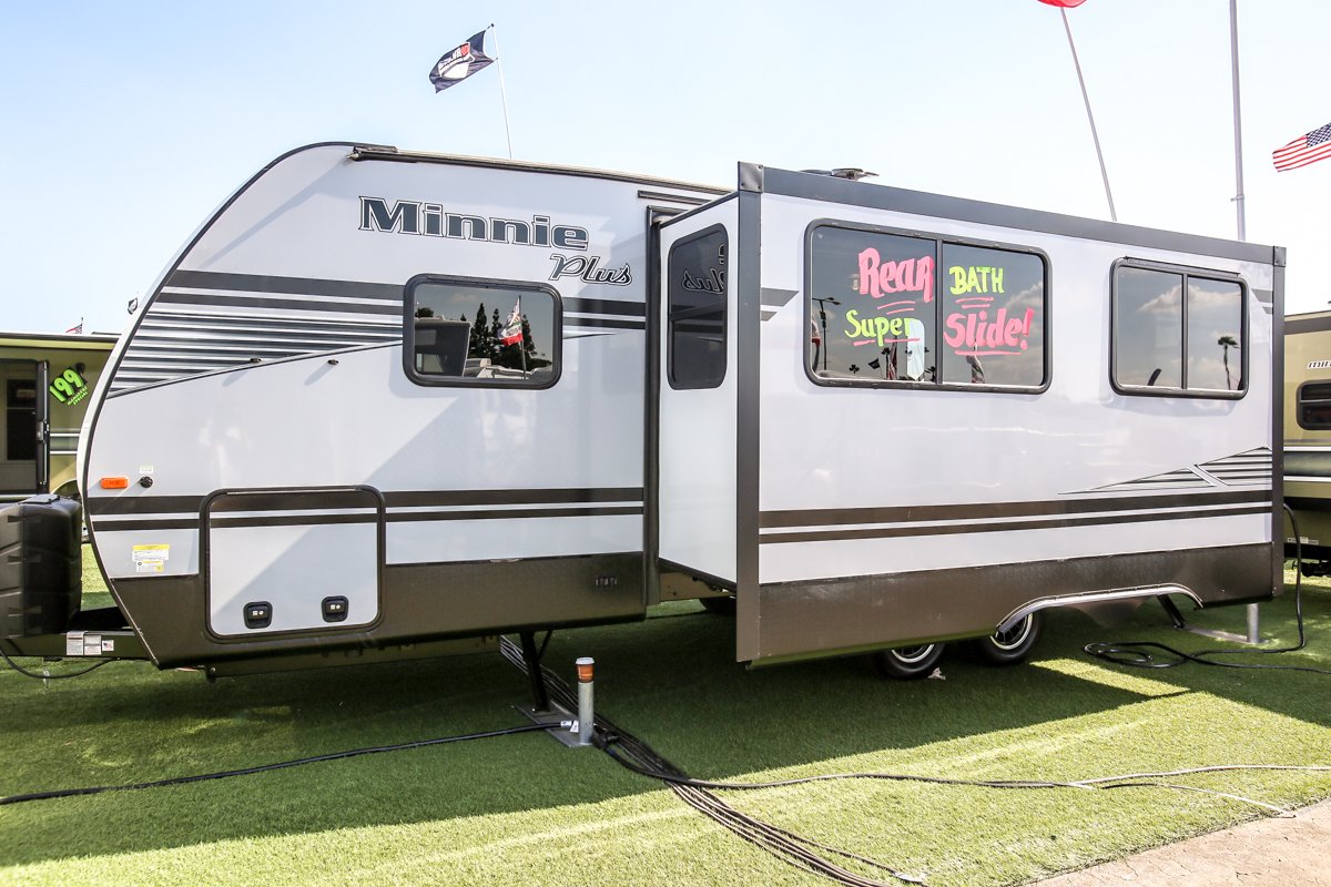 New 2019 WINNEBAGO MINNIE PLUS 26RBSS CCH In Boise #GK153 | Dennis ...