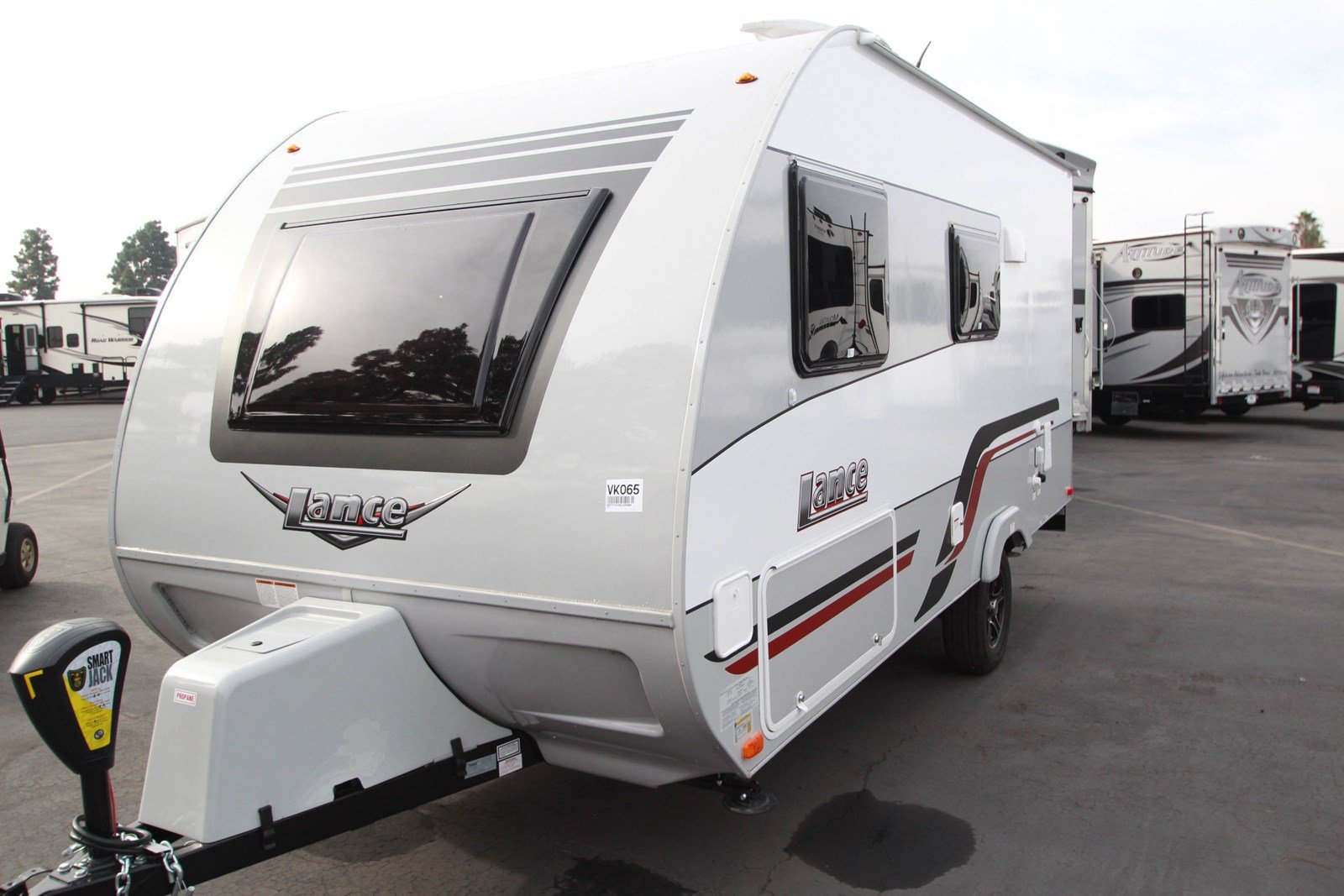 New 2019 LANCE TRAILER 1475 CCH in Boise #VK065 | Dennis Dillon RV ...